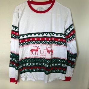 Unisex Christmas long sleeve tee very soft material in excellent condition